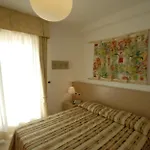 Seaview Delight - 2 Bedroom In דירה *