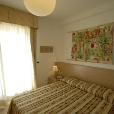 Seaview Delight - 2 Bedroom In Apartment *