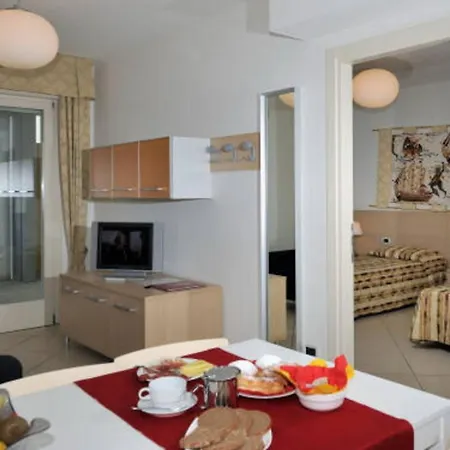 Apartment Ideal Getaway Flat For Families Near The Beach