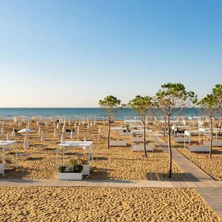 Ideal Getaway Flat For Families Near The Beach